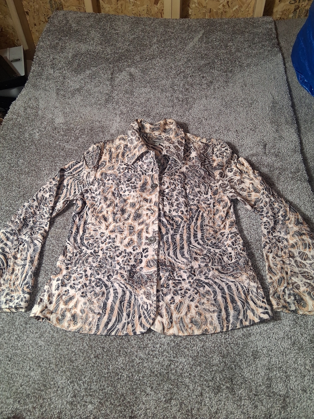 J. Bee Women's Medium Animal Print Jacket - Embroidered Swirl Paisley Art